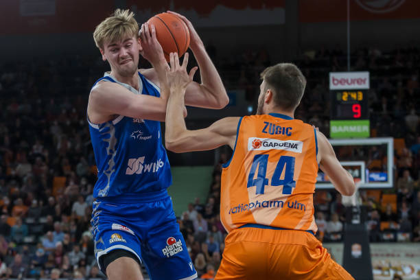 巴萨暂缓免 巴萨暂缓免