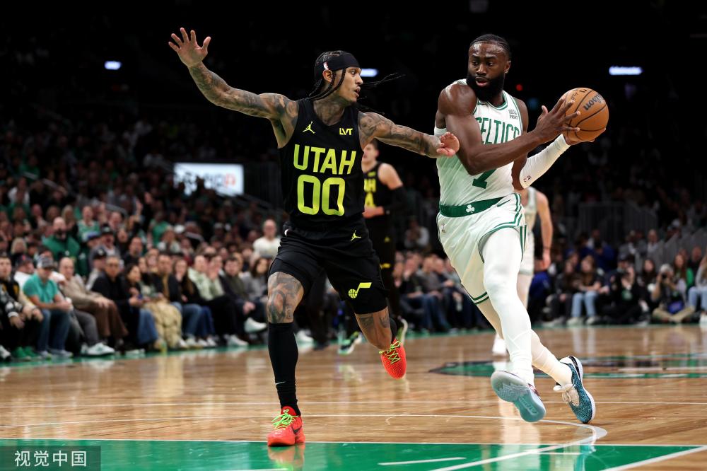 庆功活动上 庆功活动上