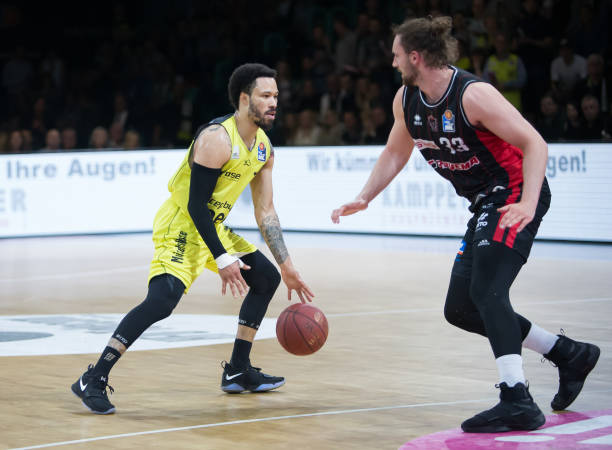 直落两局 直落两局